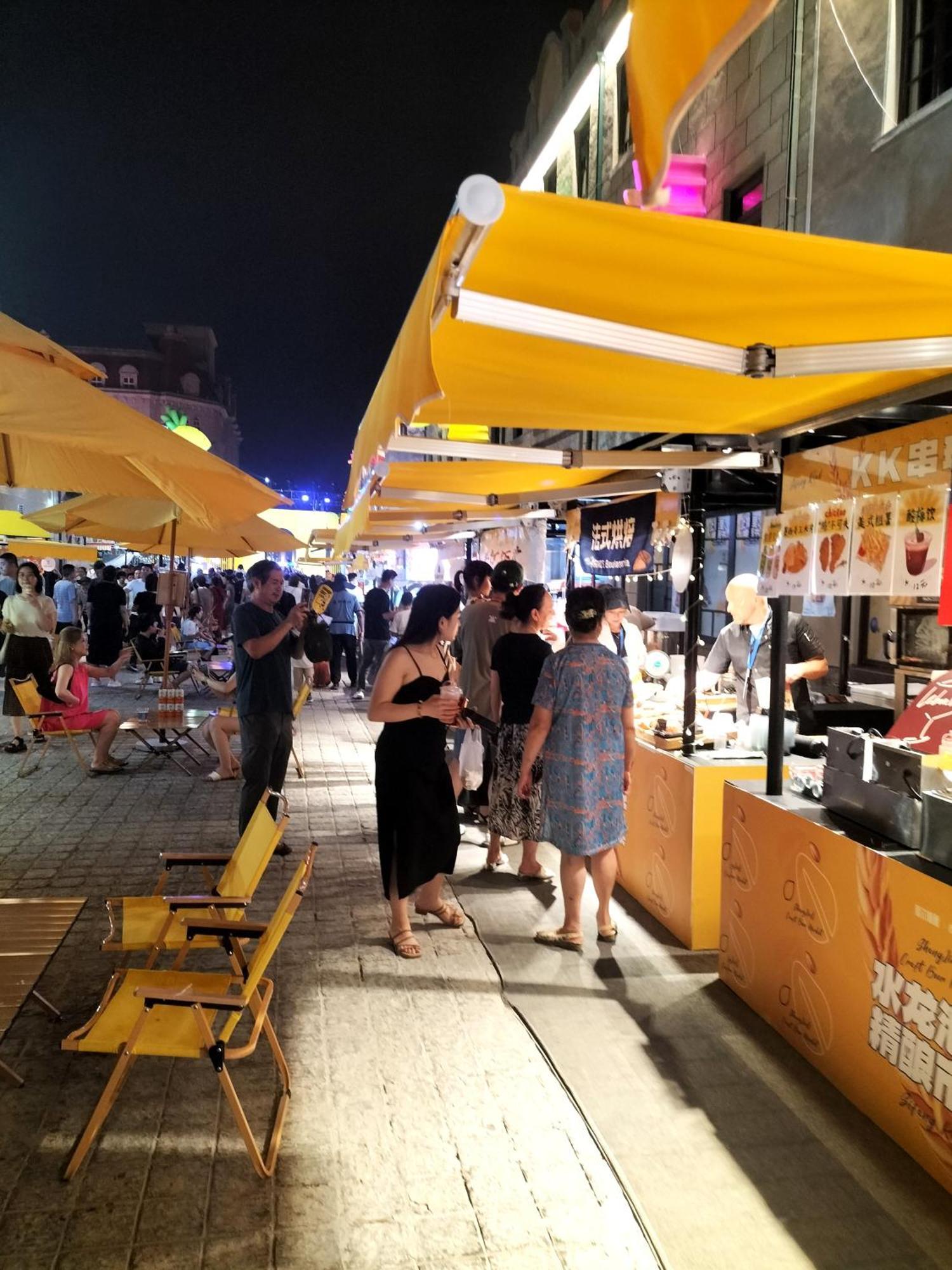 Hua Qi Kaiserdom Hotel Zhongshan Road St Michael'S Cathedral And Zhanqiao Pier تشينغداو المظهر الخارجي الصورة