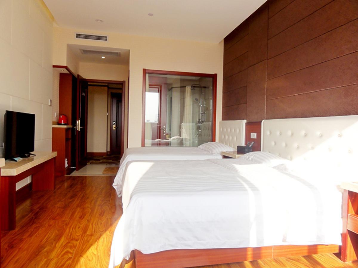 Hua Qi Kaiserdom Hotel Zhongshan Road St Michael'S Cathedral And Zhanqiao Pier تشينغداو المظهر الخارجي الصورة