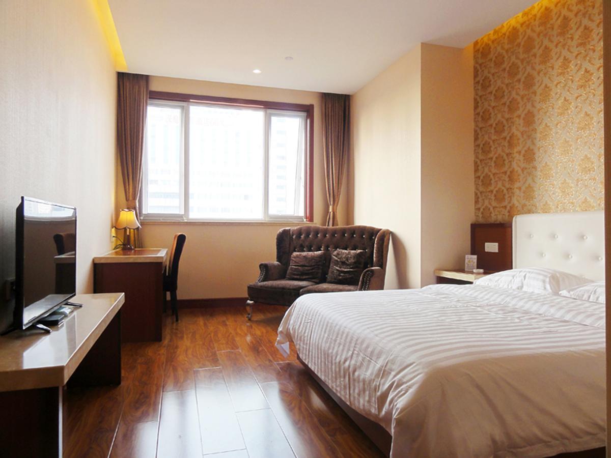 Hua Qi Kaiserdom Hotel Zhongshan Road St Michael'S Cathedral And Zhanqiao Pier تشينغداو المظهر الخارجي الصورة