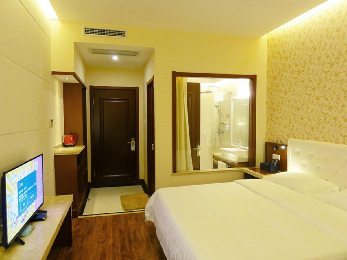 Hua Qi Kaiserdom Hotel Zhongshan Road St Michael'S Cathedral And Zhanqiao Pier تشينغداو المظهر الخارجي الصورة