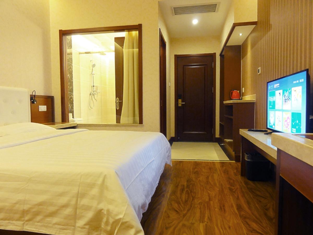 Hua Qi Kaiserdom Hotel Zhongshan Road St Michael'S Cathedral And Zhanqiao Pier تشينغداو المظهر الخارجي الصورة