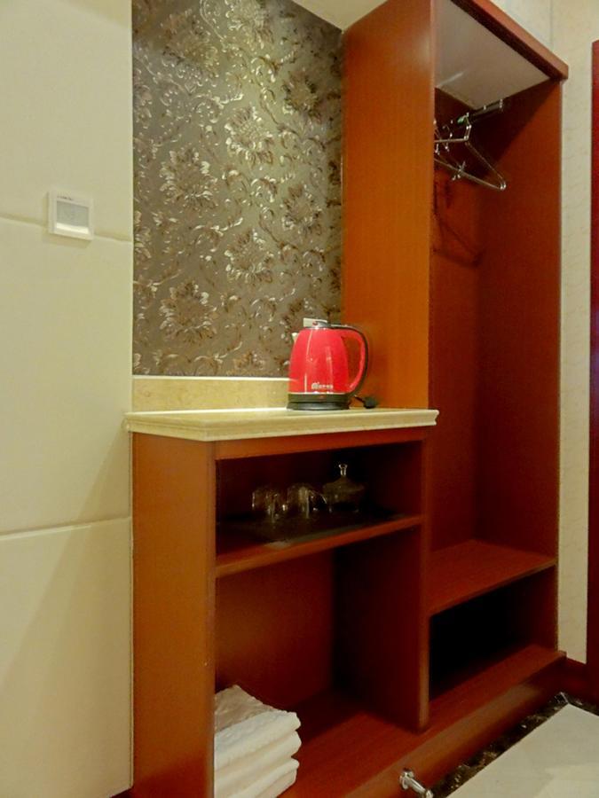 Hua Qi Kaiserdom Hotel Zhongshan Road St Michael'S Cathedral And Zhanqiao Pier تشينغداو المظهر الخارجي الصورة
